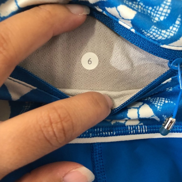 Lululemon Capri Leggings Size 6 - Picture 3 of 4